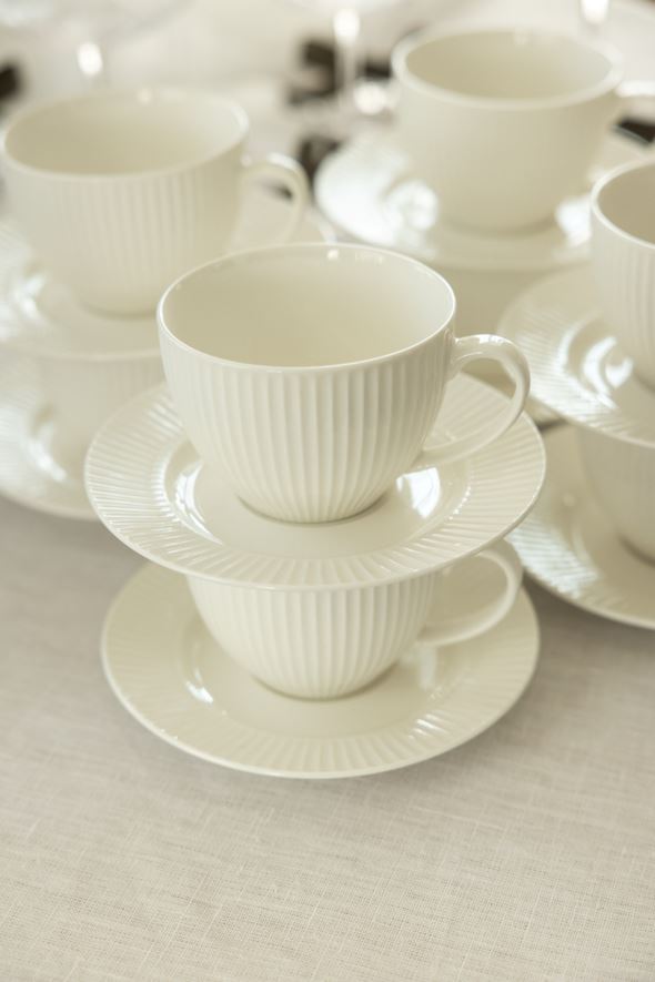 Kuppi aluslautasella valkoinen - 3