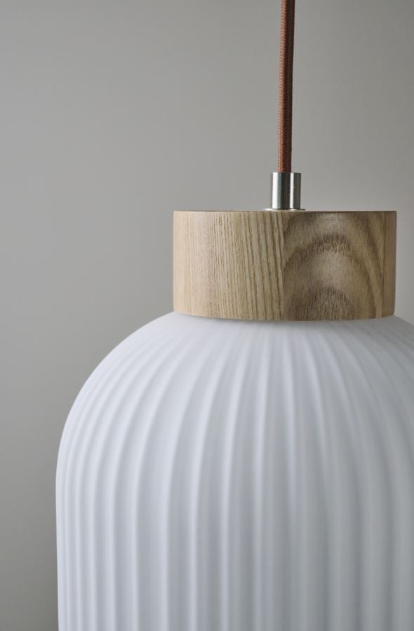 Kattovalaisin luonnonväri - 8