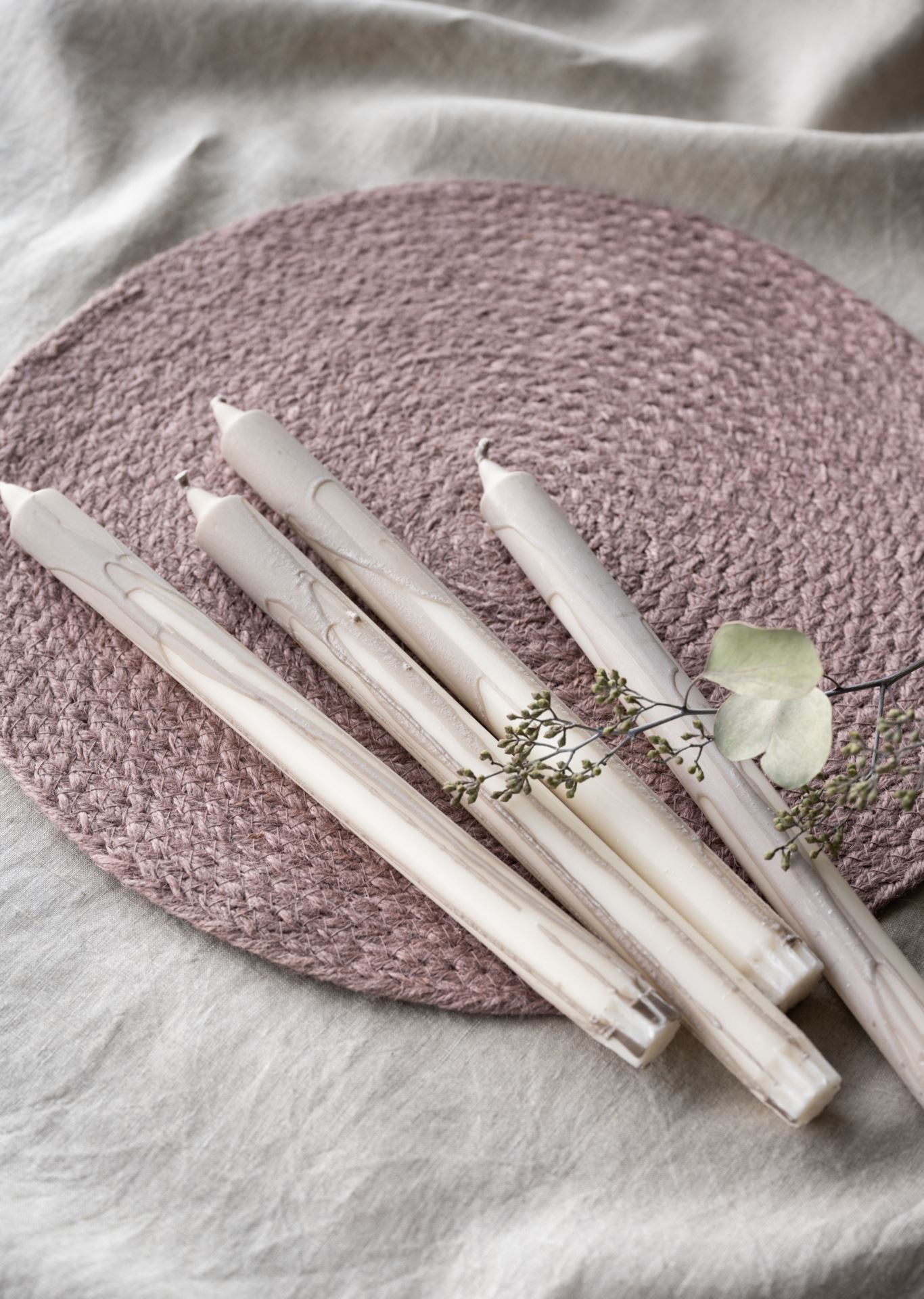 Kruunukynttilä beige - 2