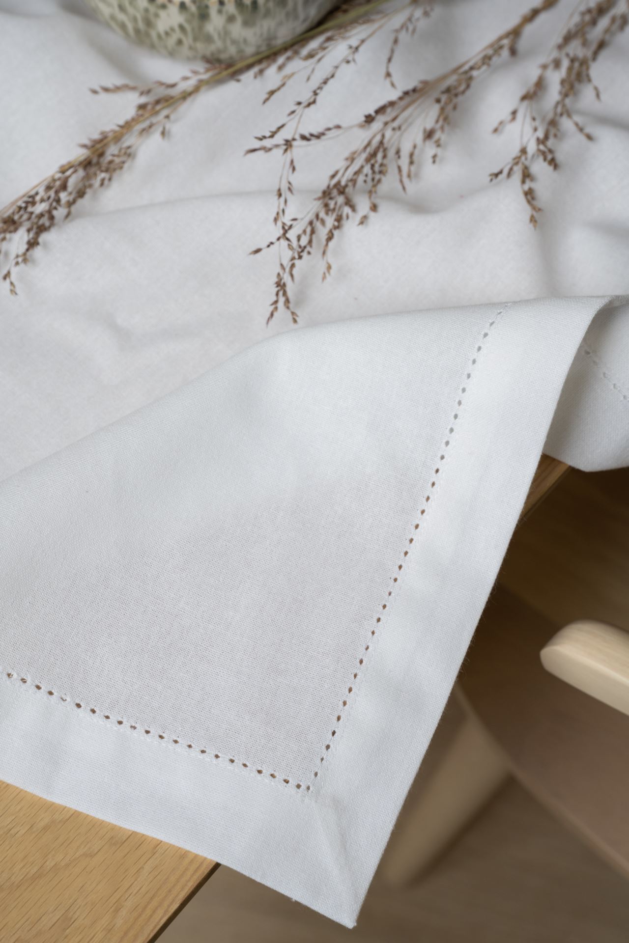 Pöytäliina valkoinen - 5