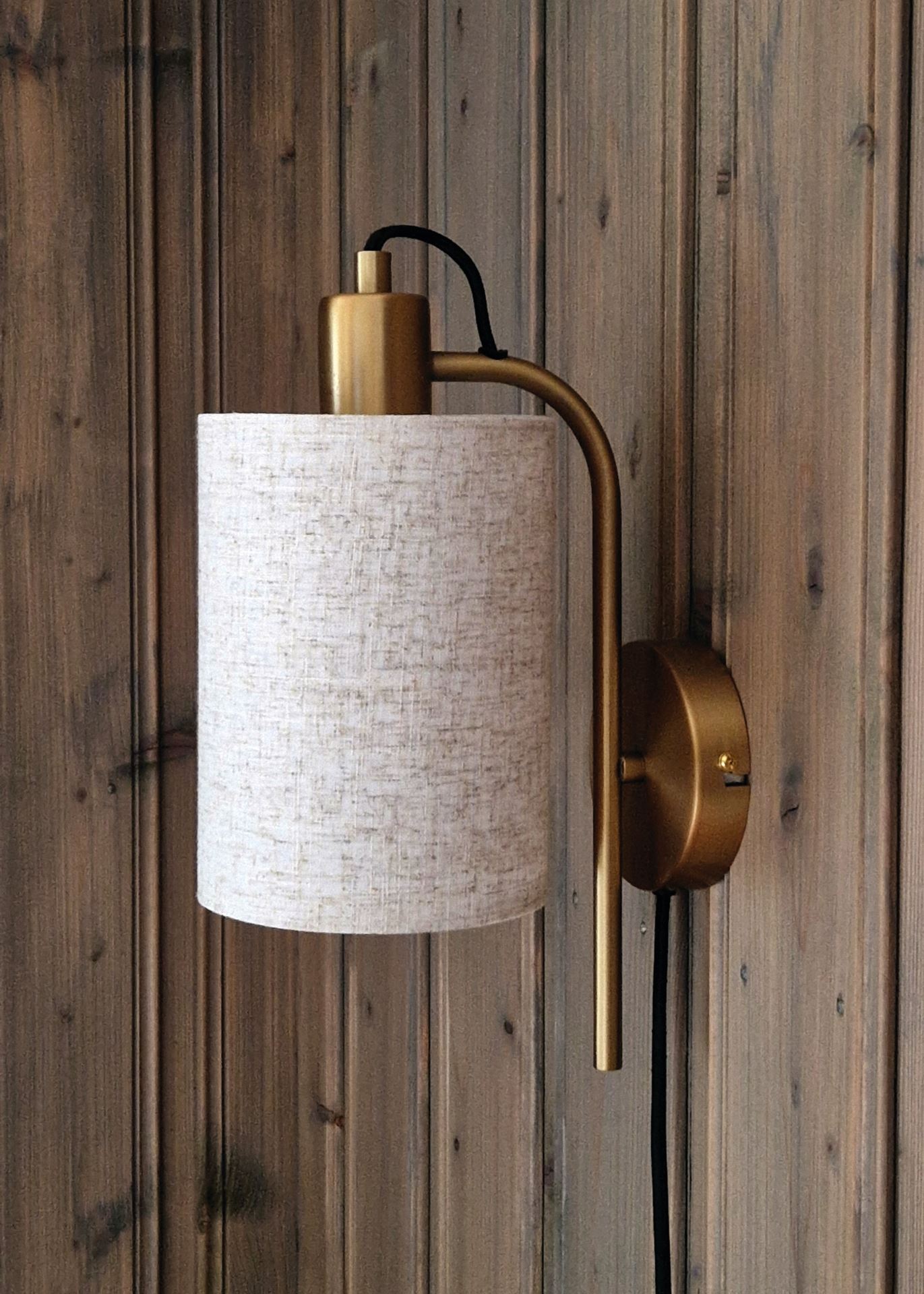 Seinälamppu messinki - 2