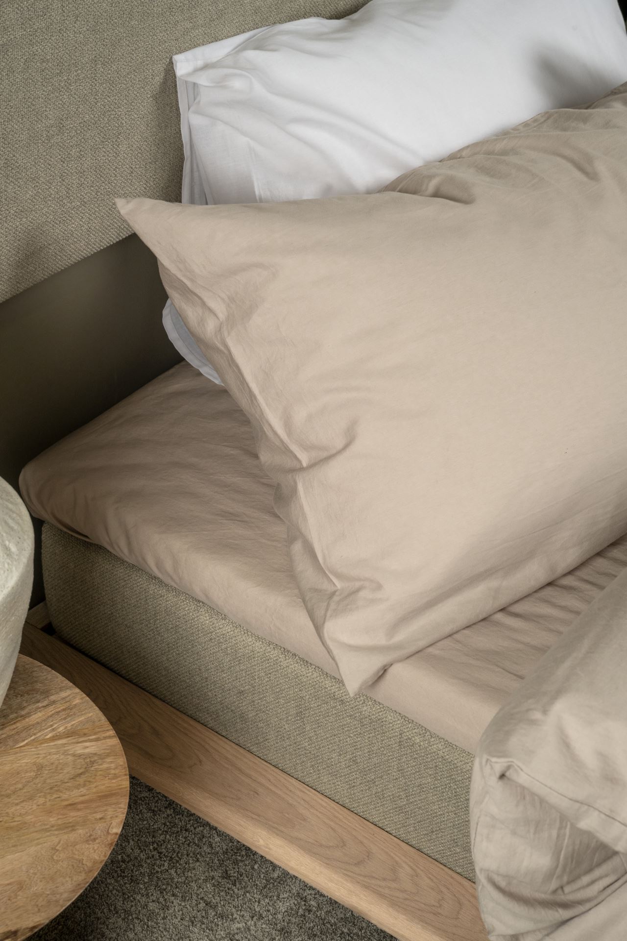 Sänky valkoöljyttyä tammea beige - 9