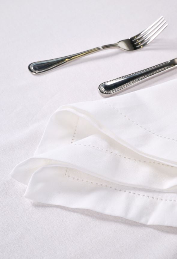 Pöytäliina valkoinen - 6