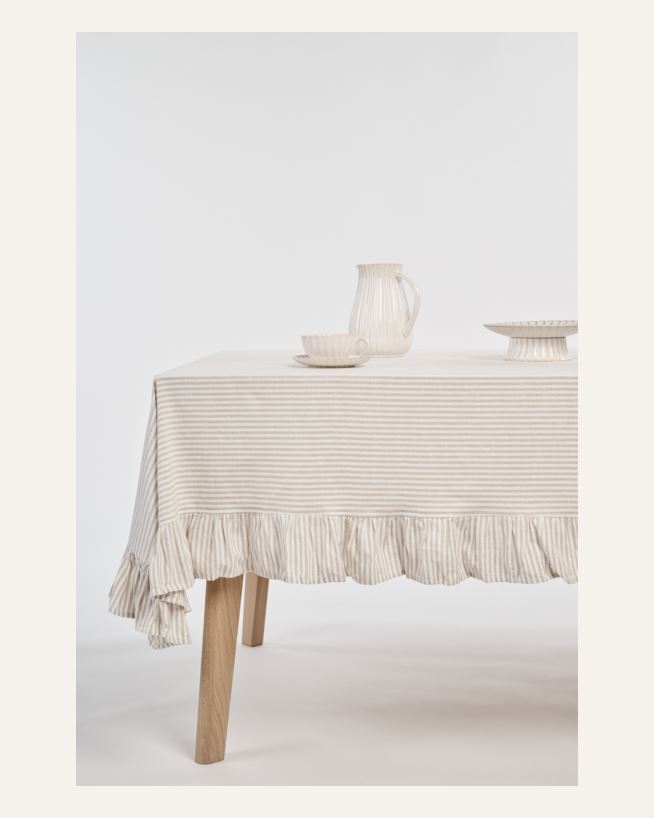 Pöytäliina beige - 140x250 cm beige - 1
