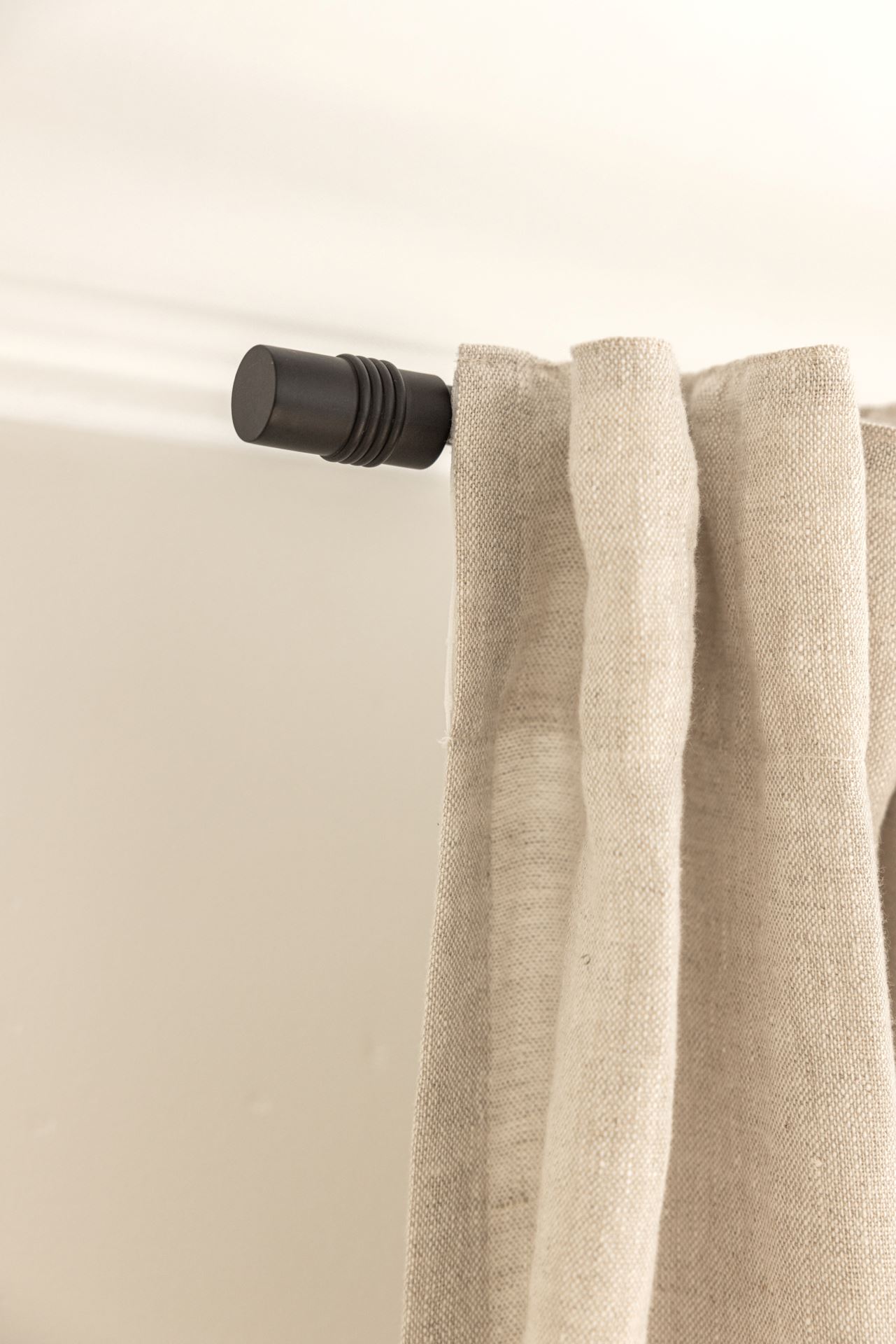 Päätykappale, 2 kpl musta - 5