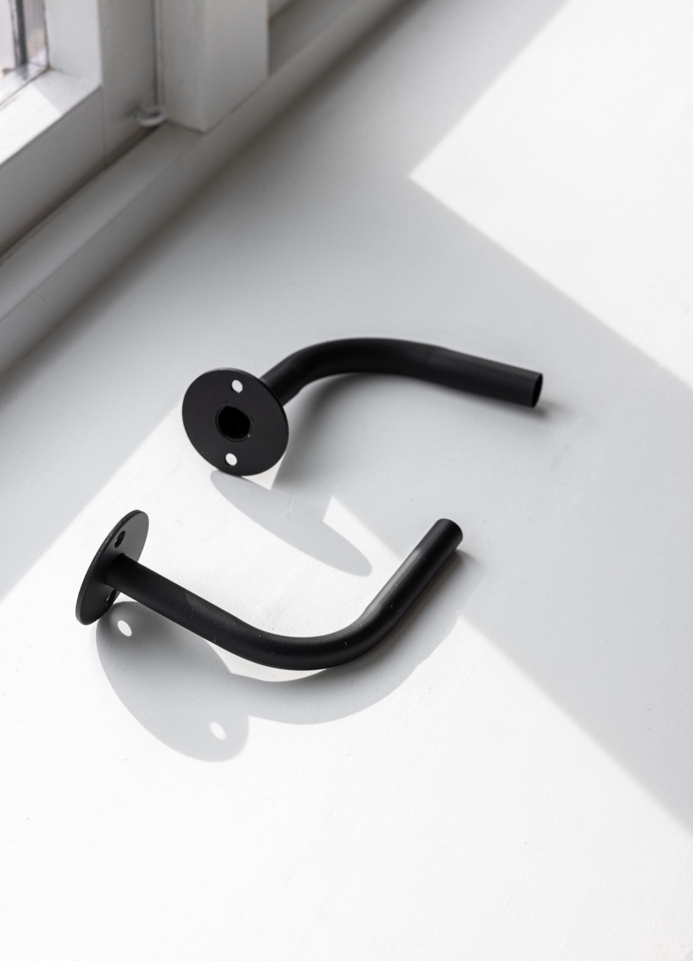 Päätykappale, 2 kpl musta - 3