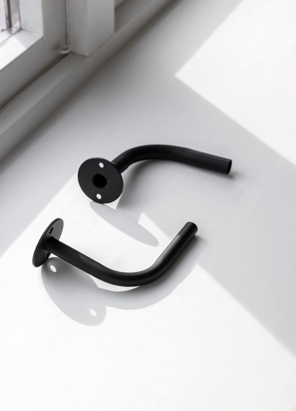 Päätykappale, 2 kpl musta - 3