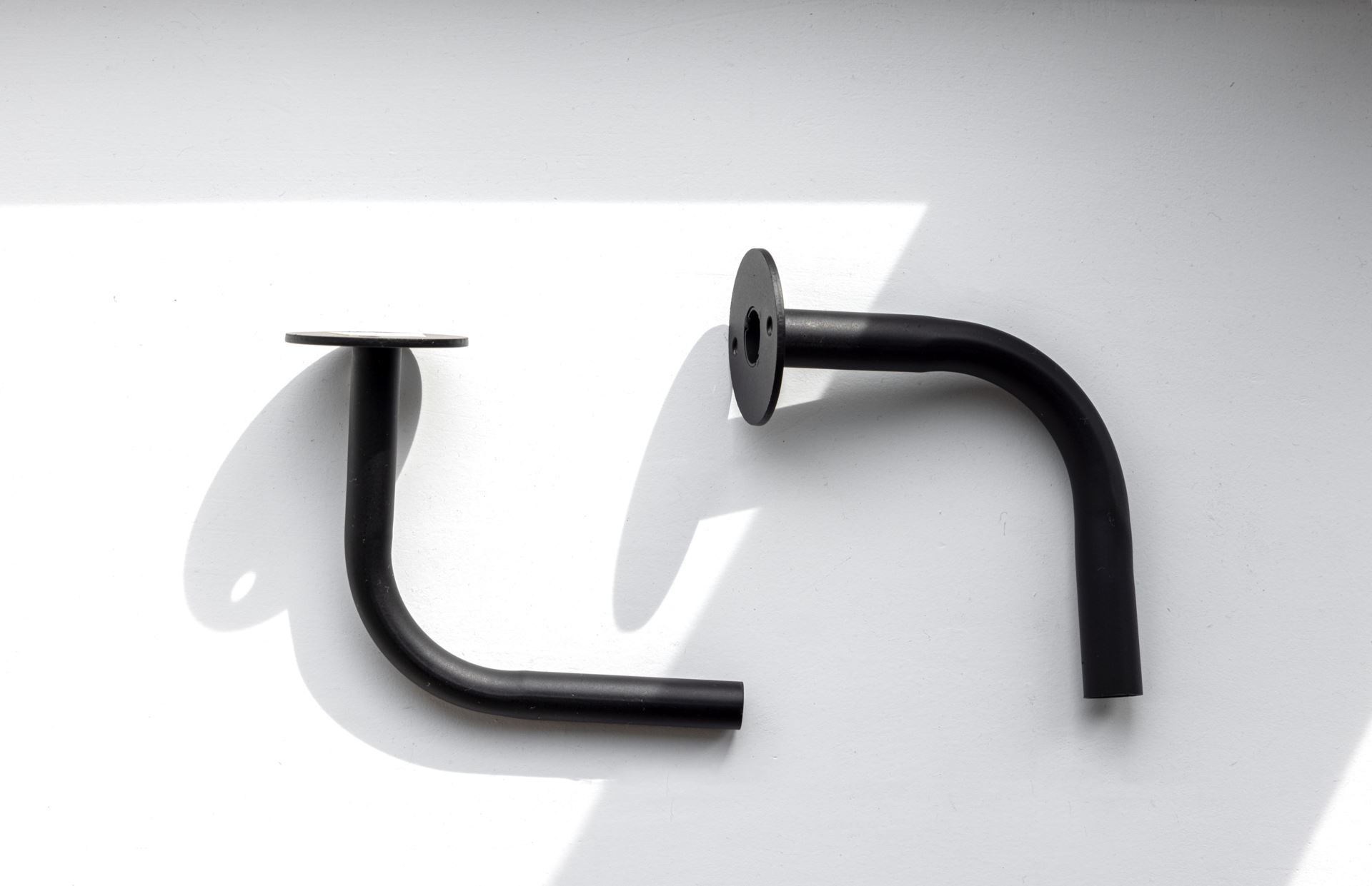 Päätykappale, 2 kpl musta - 4