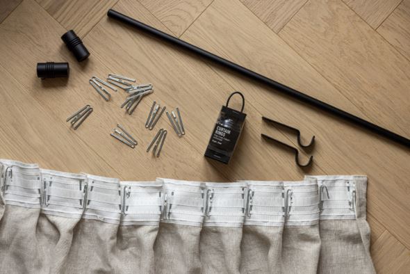 Päätykappale, 2 kpl musta - 3