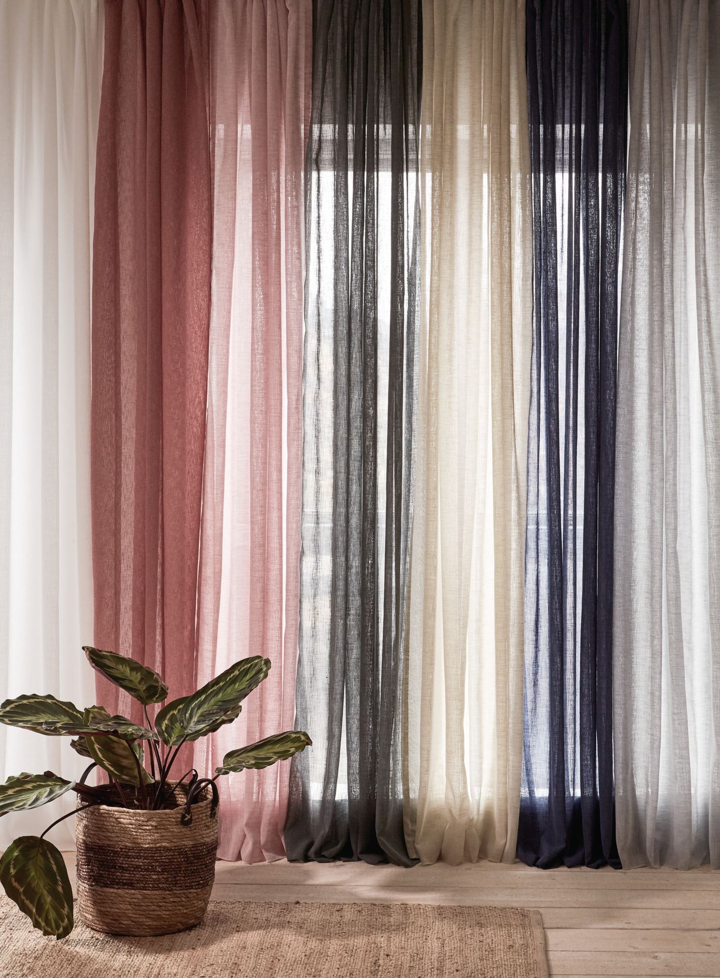 Verho tummanharmaa - 7