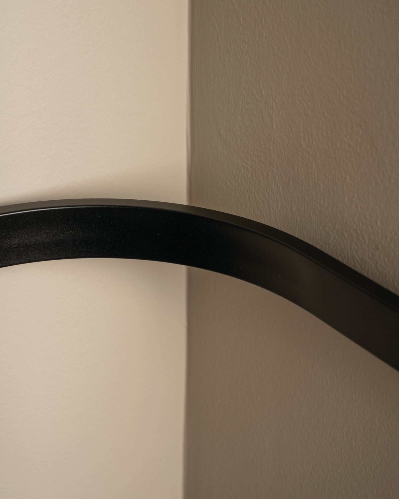 Kulmakaari 90° musta - 2