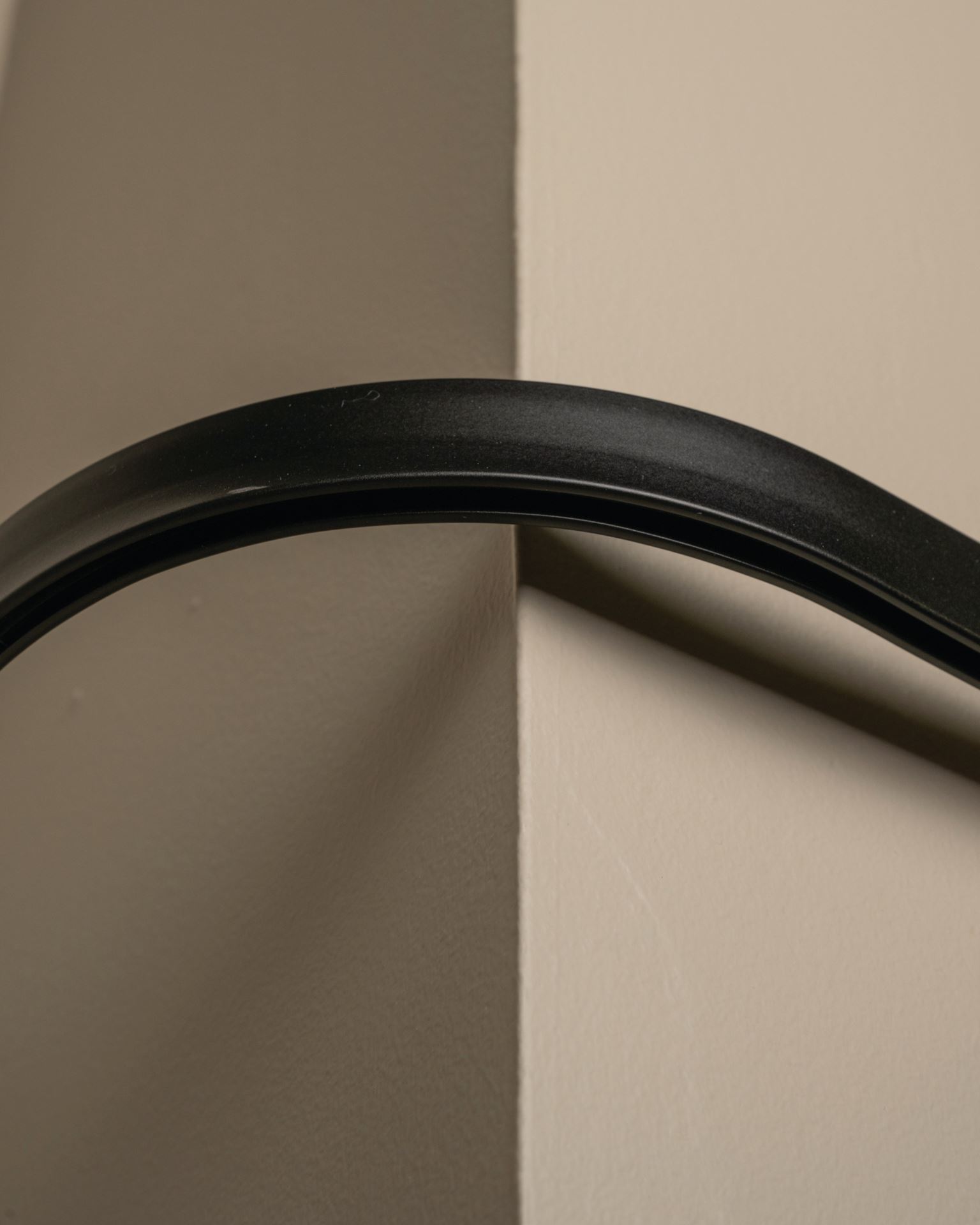 Kulmakaari 90° musta - 2