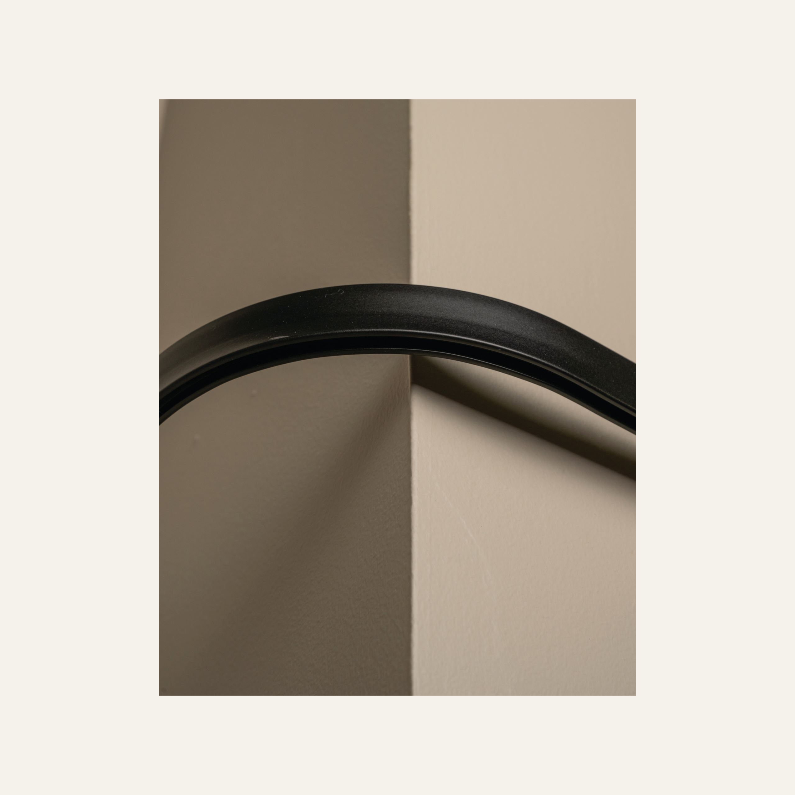 Kulmakaari 90° musta - 2
