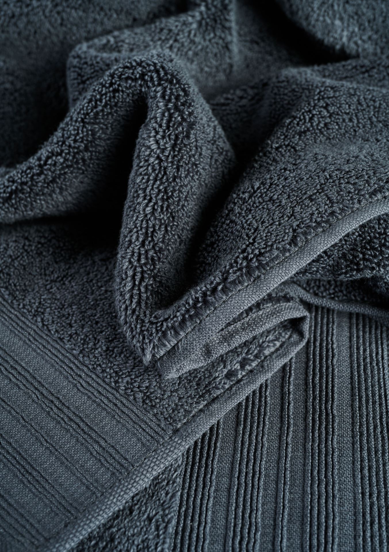 Pyyhe tummansininen - 5