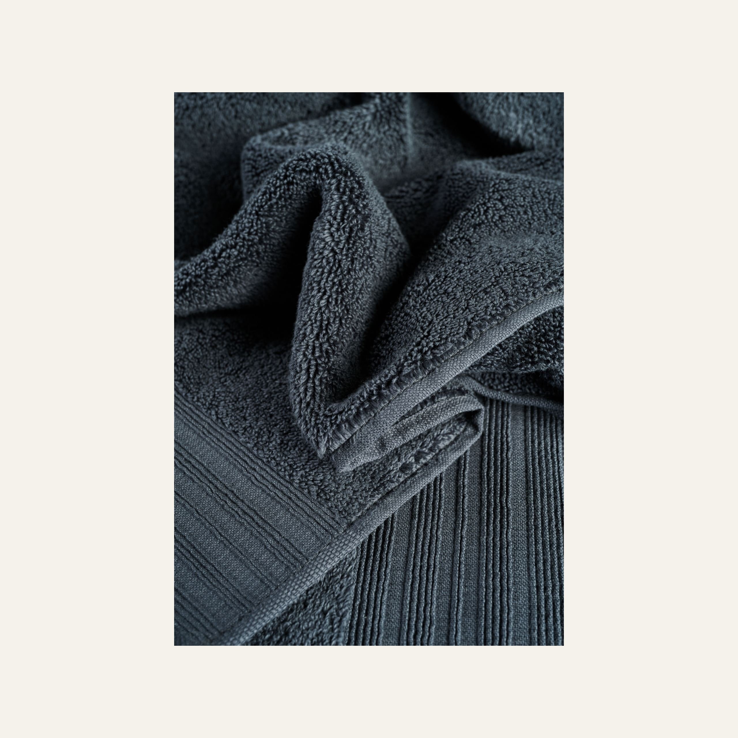 Pyyhe tummansininen - 5