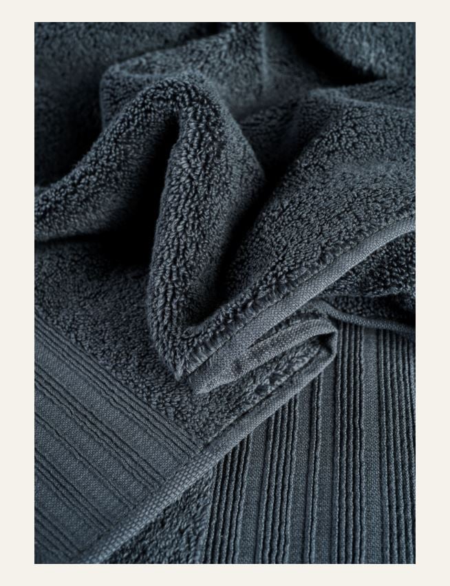 Pyyhe tummansininen - 5