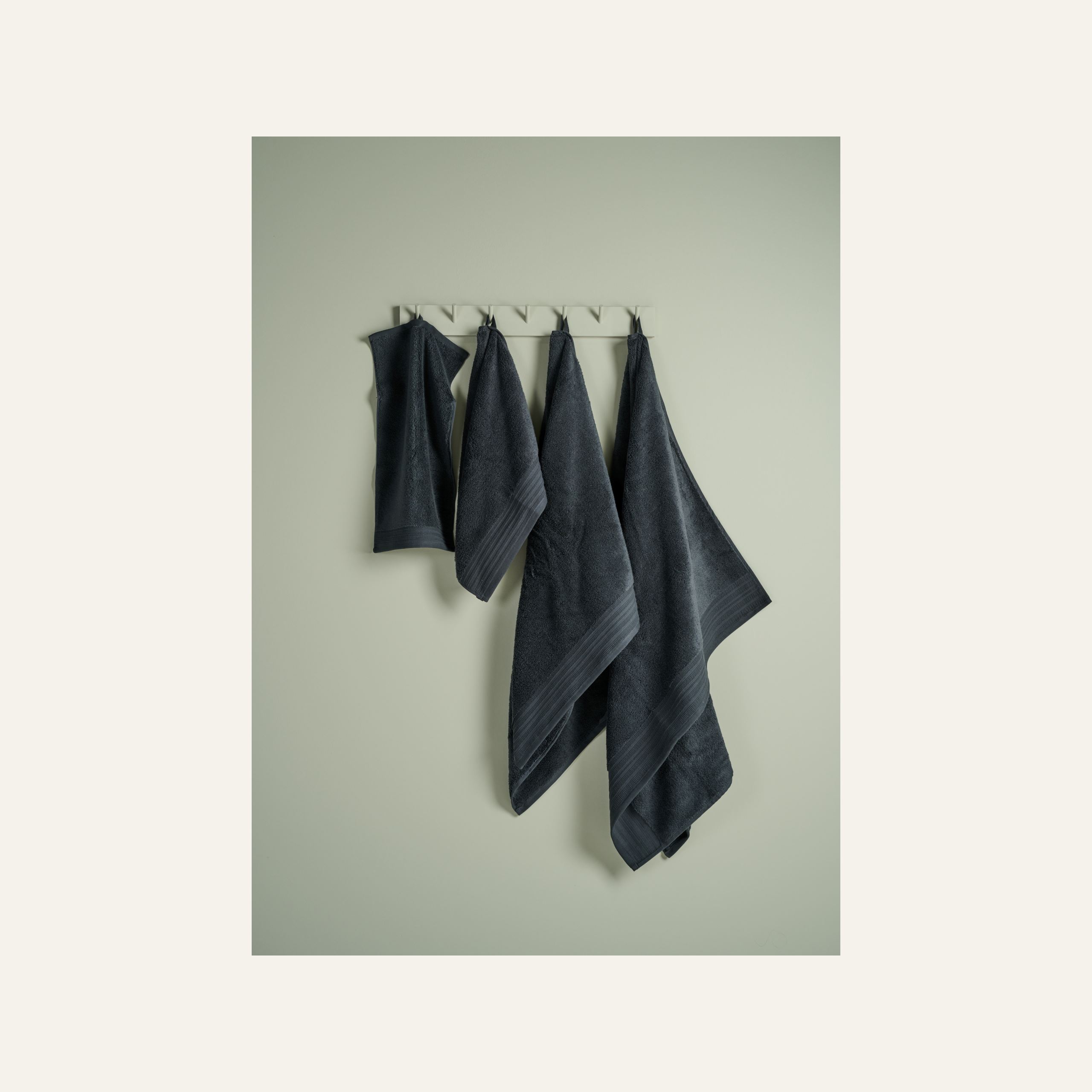 Pyyhe tummansininen - 6