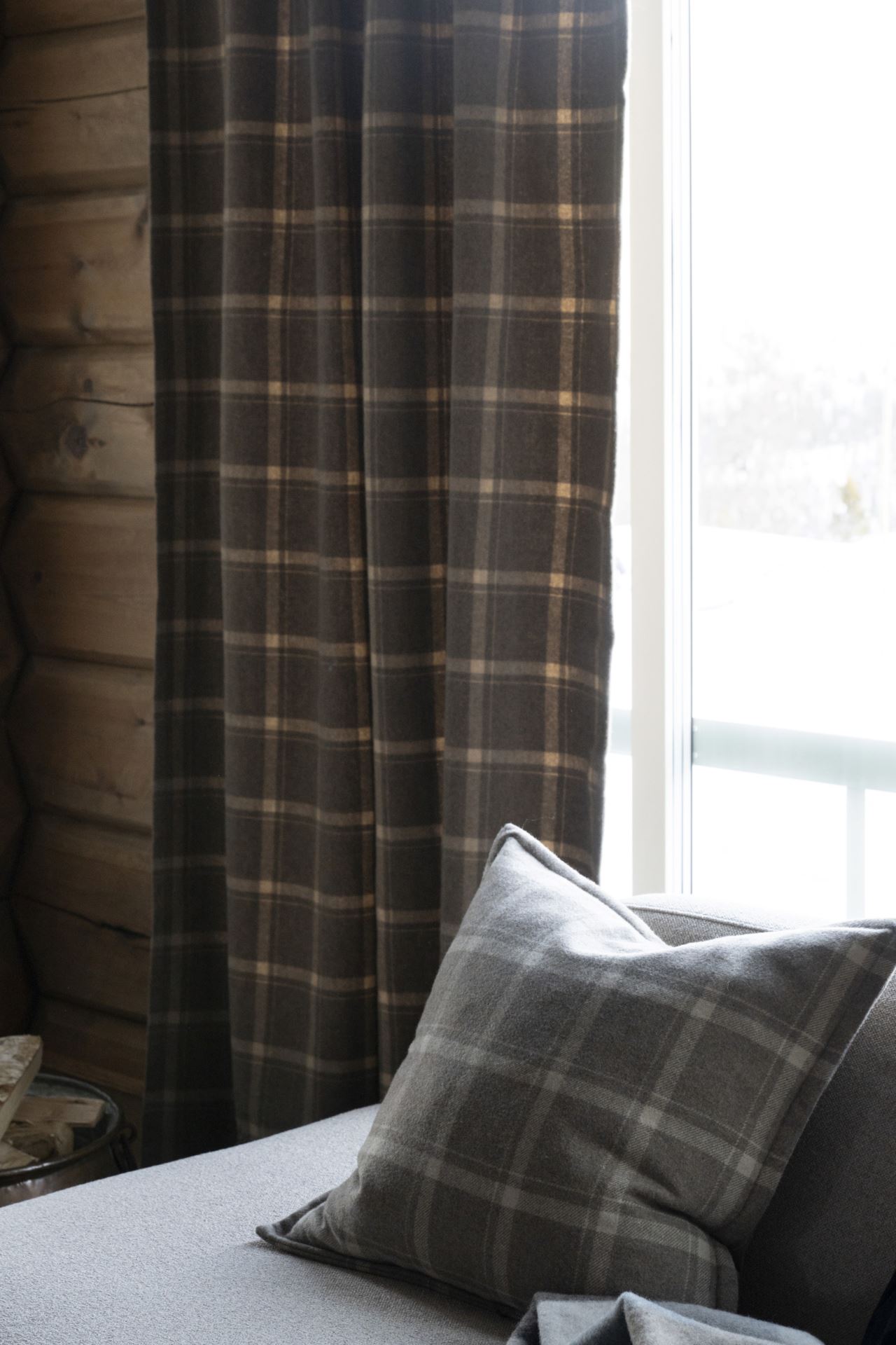 Koristetyynynpäällinen vaaleanruskea - 3