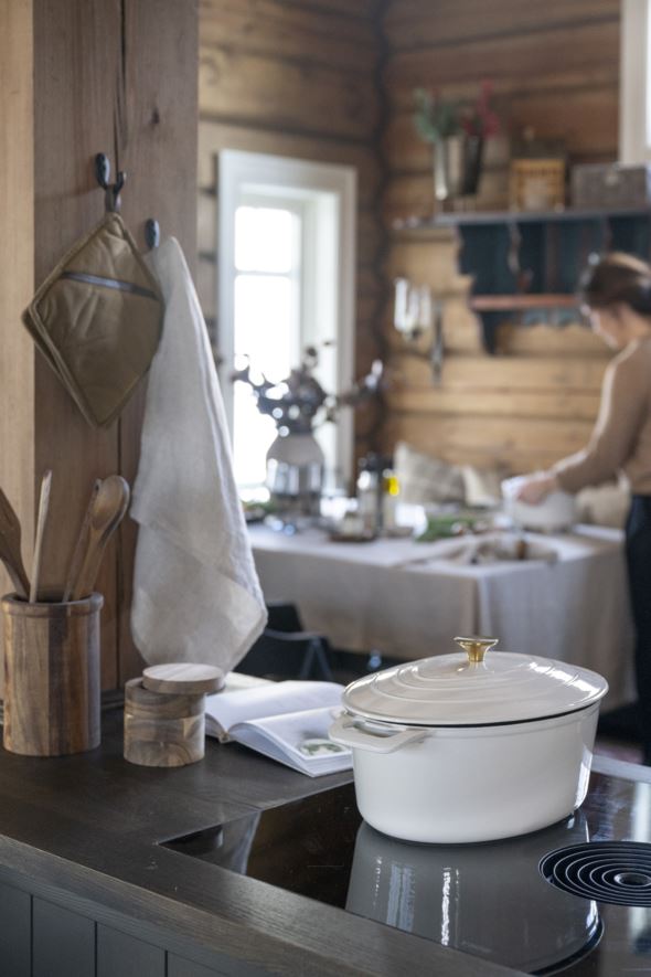 Valurautainen kattila soikea creme - 2