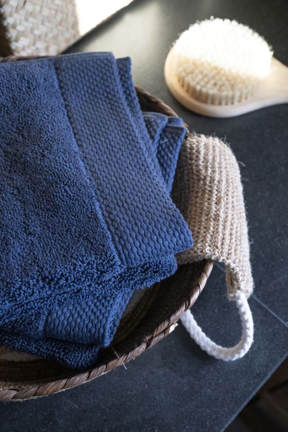 Pyyhe mariininsininen - 3