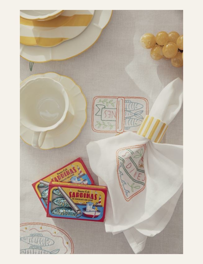 Pöytäliina valkoinen - 2