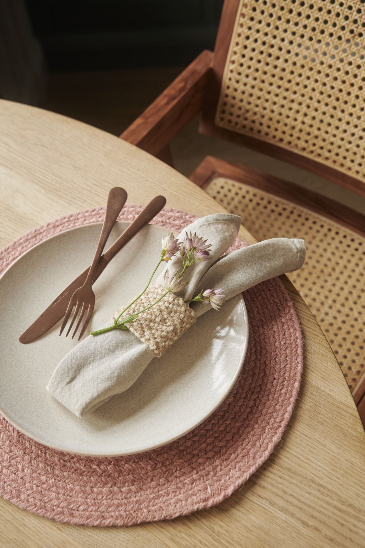 Ruokalautanen vaalean beige - 5