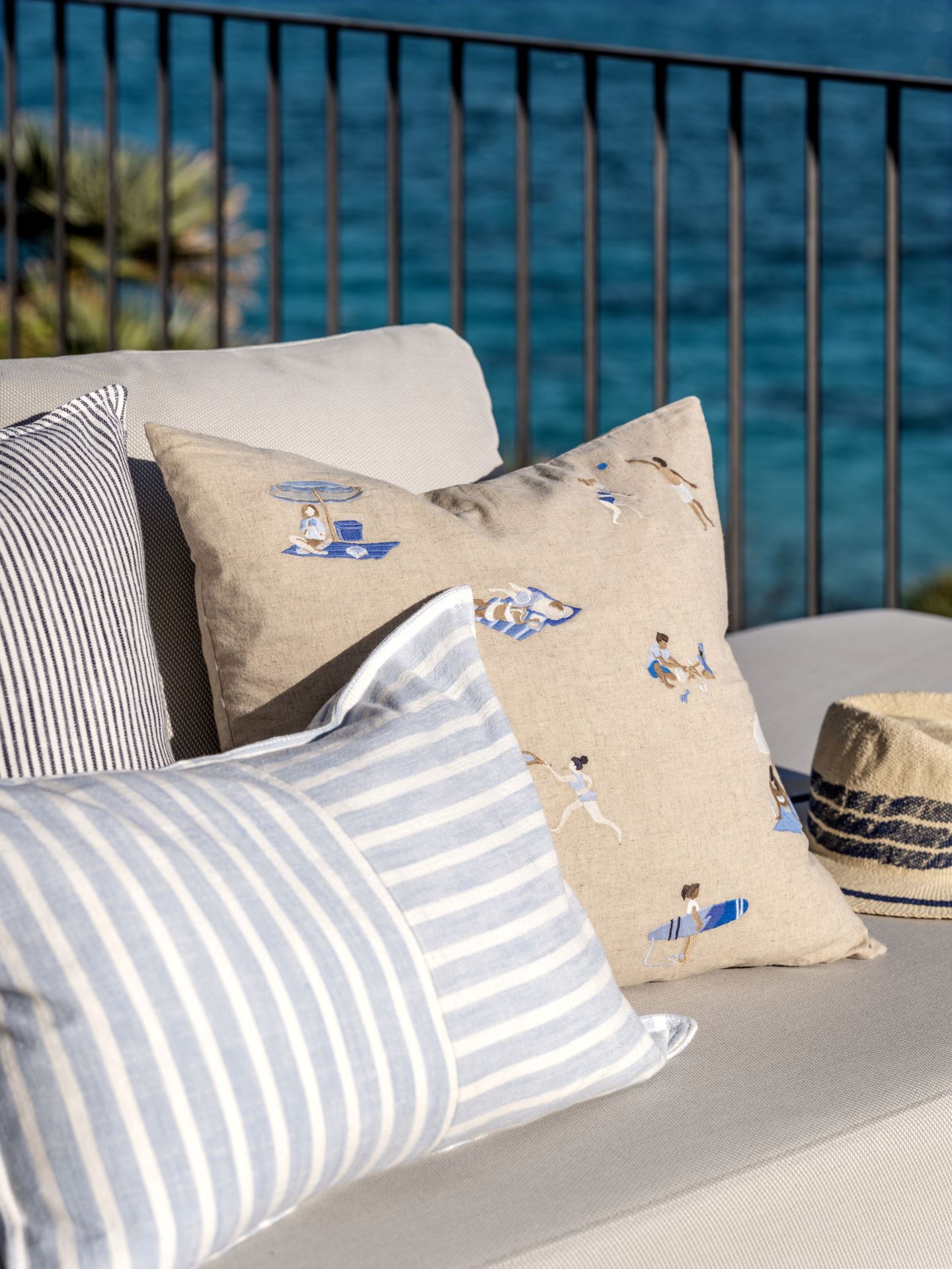 Koristetyyny vaaleansininen - 2