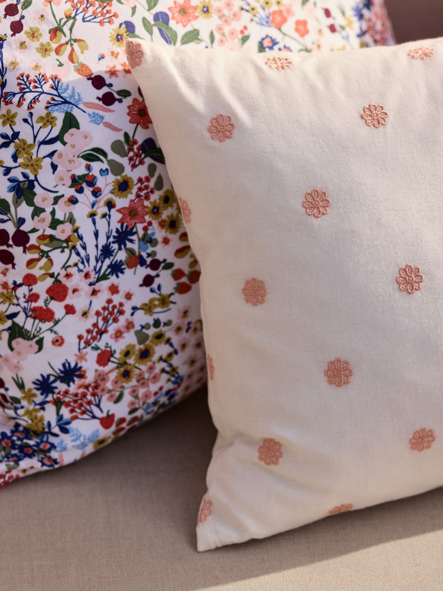 Koristetyynynpäällinen moniväri - 3