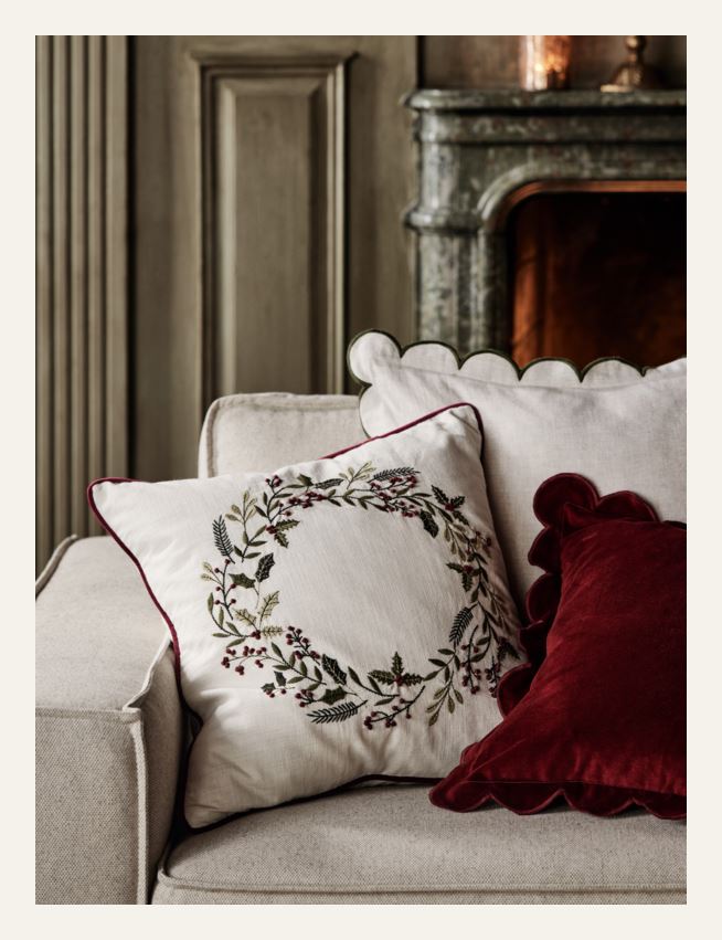 Koristetyynynpäällinen punainen - 2