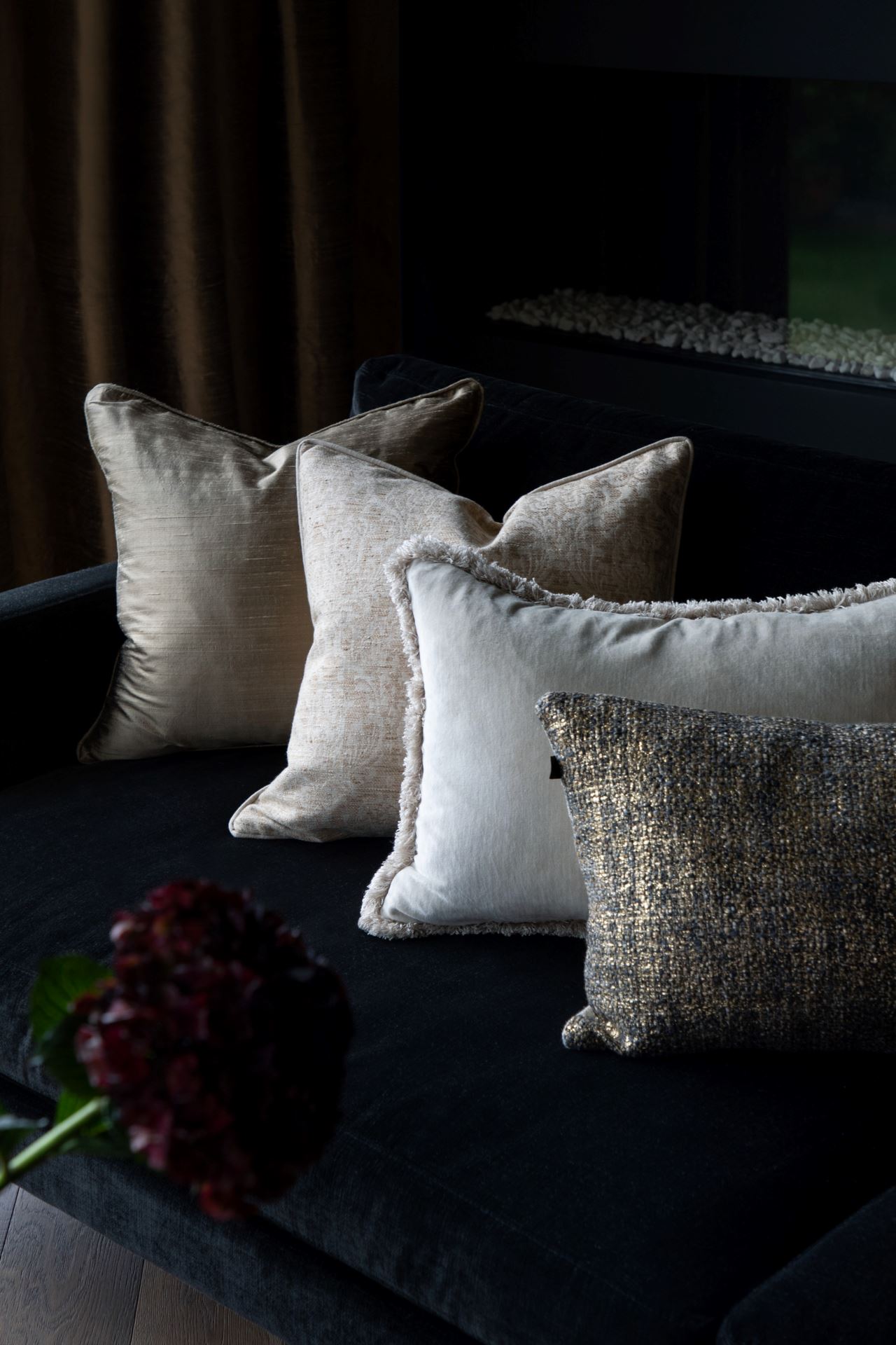 Koristetyynynpäällinen valkoinen - 2