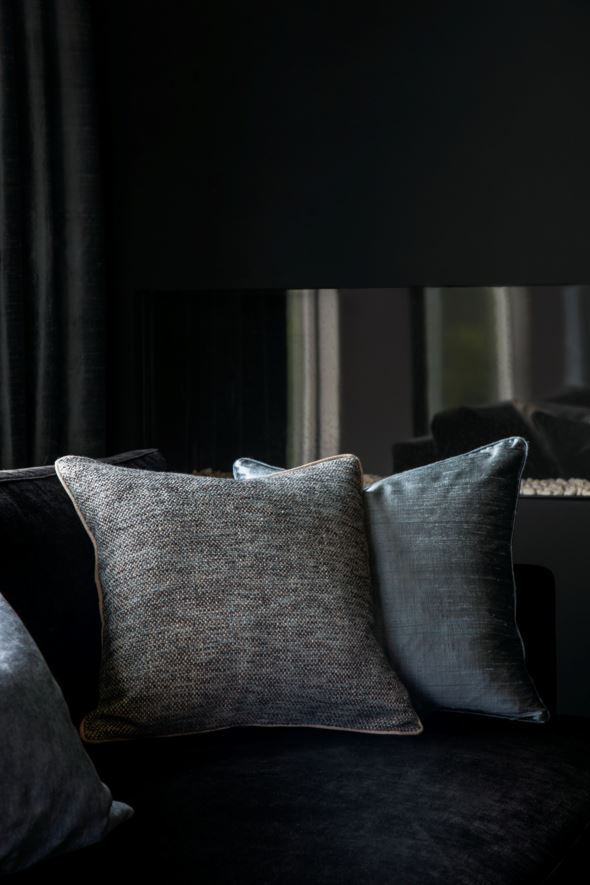 Koristetyynynpäällinen sumuinen sininen - 3