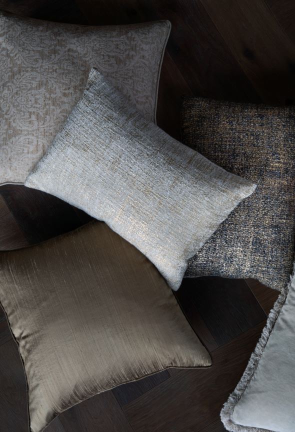 Koristetyynynpäällinen kulta - 3