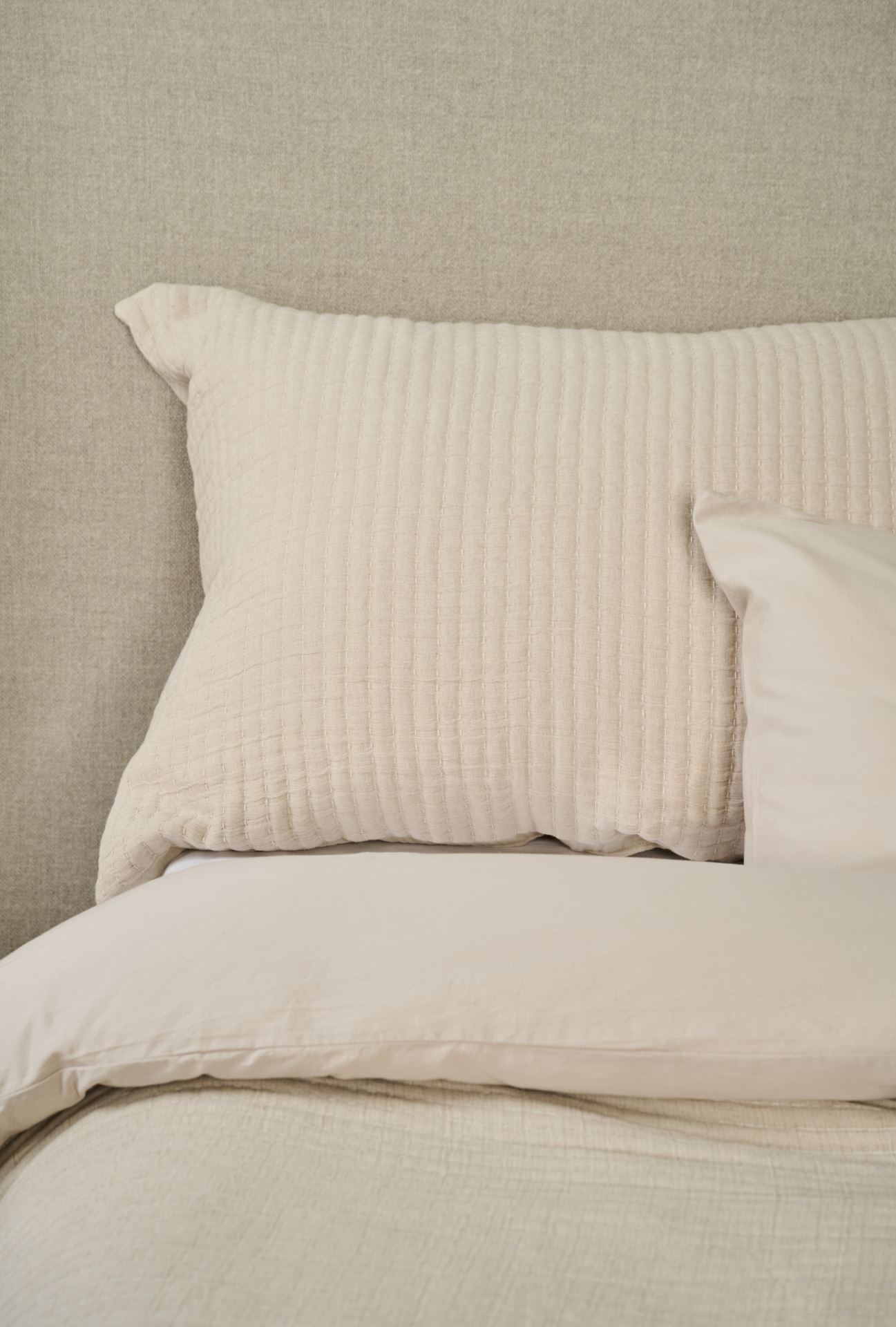 Hotellityynyliina luonnonväri - 2