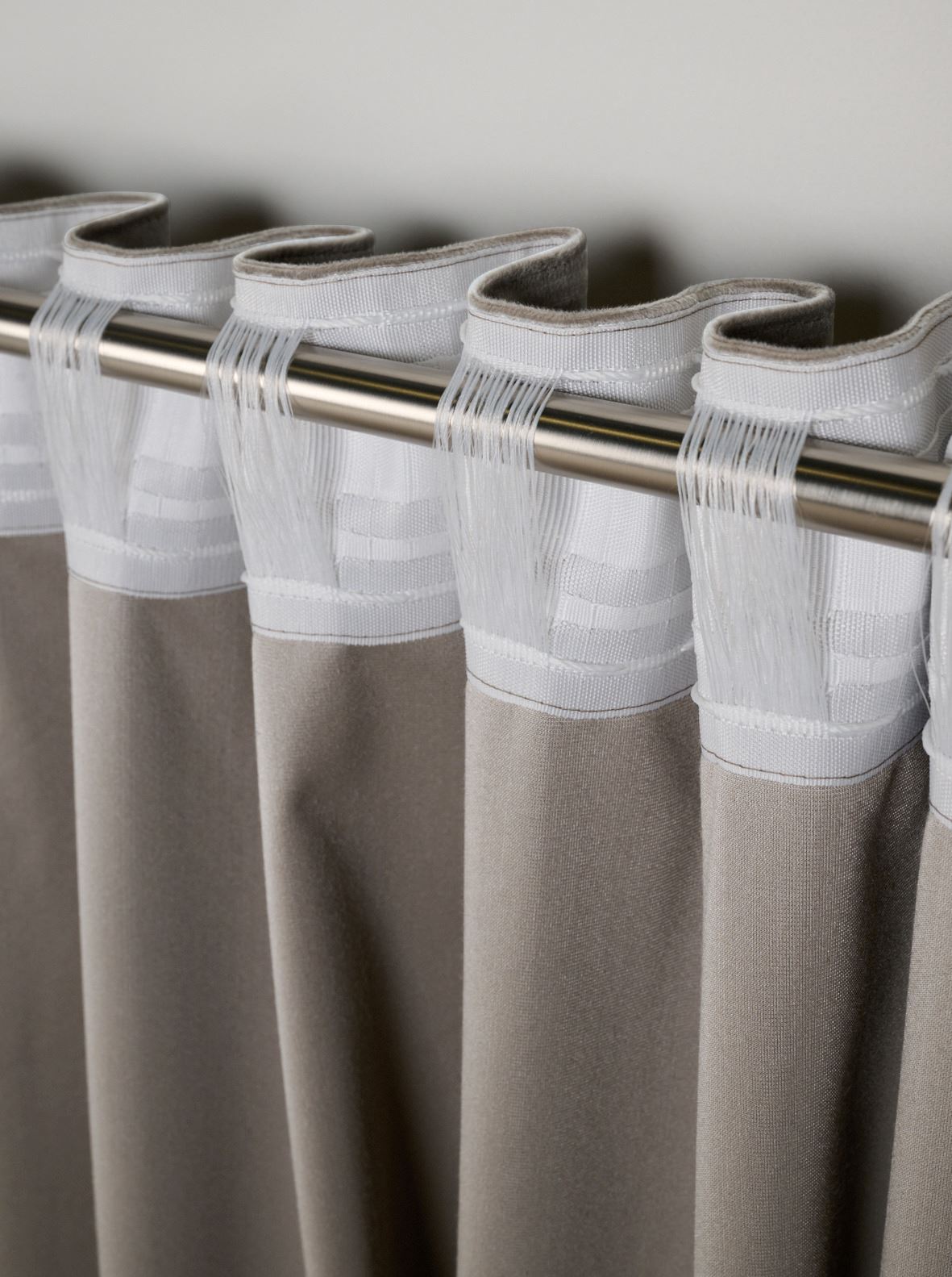 Verho harmaanruskea - 4