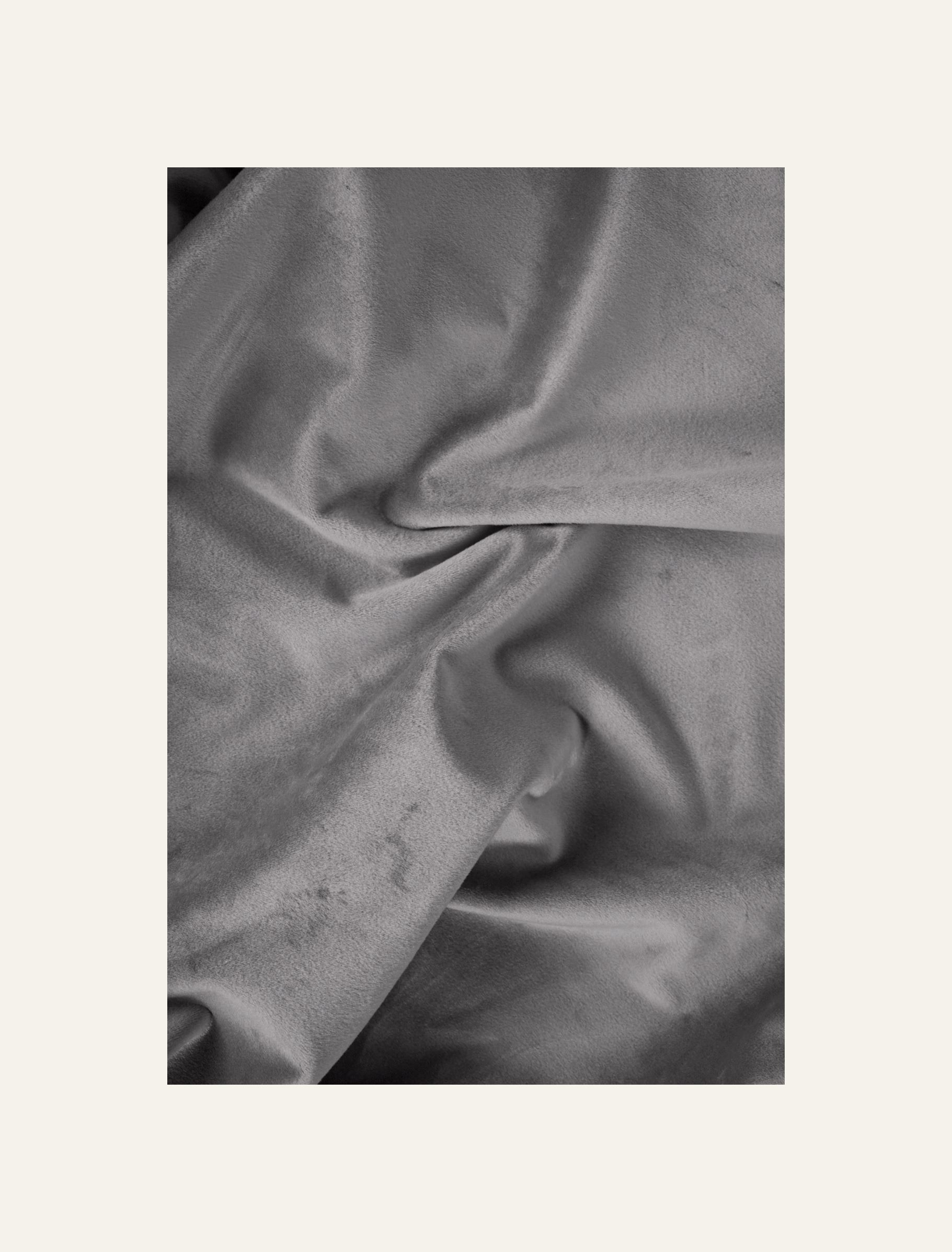 Verho vaaleanharmaa - 4