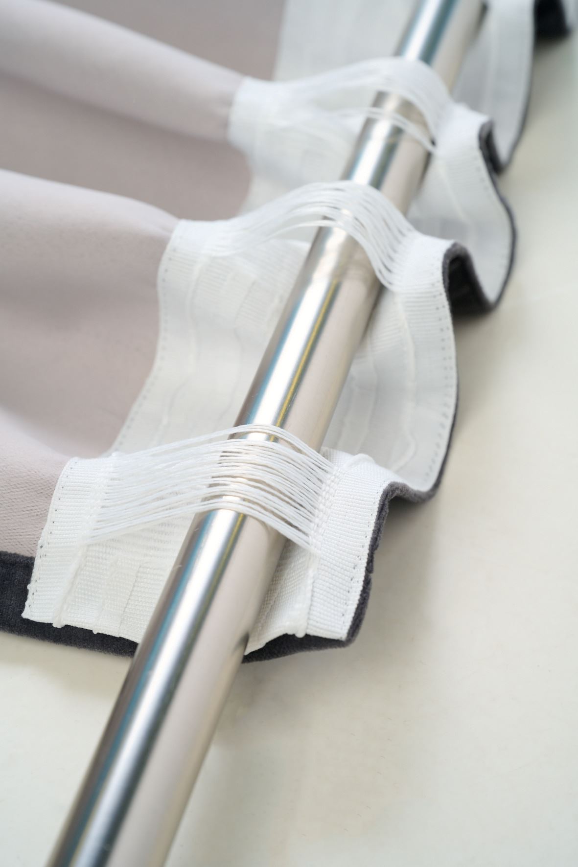 Pimentävä verho harmaa - 4