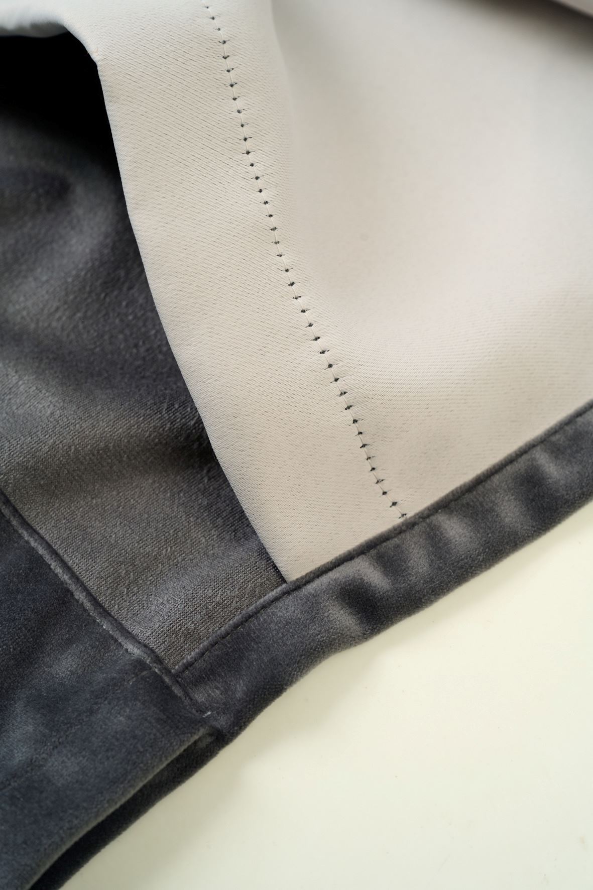 Pimentävä verho harmaa - 5