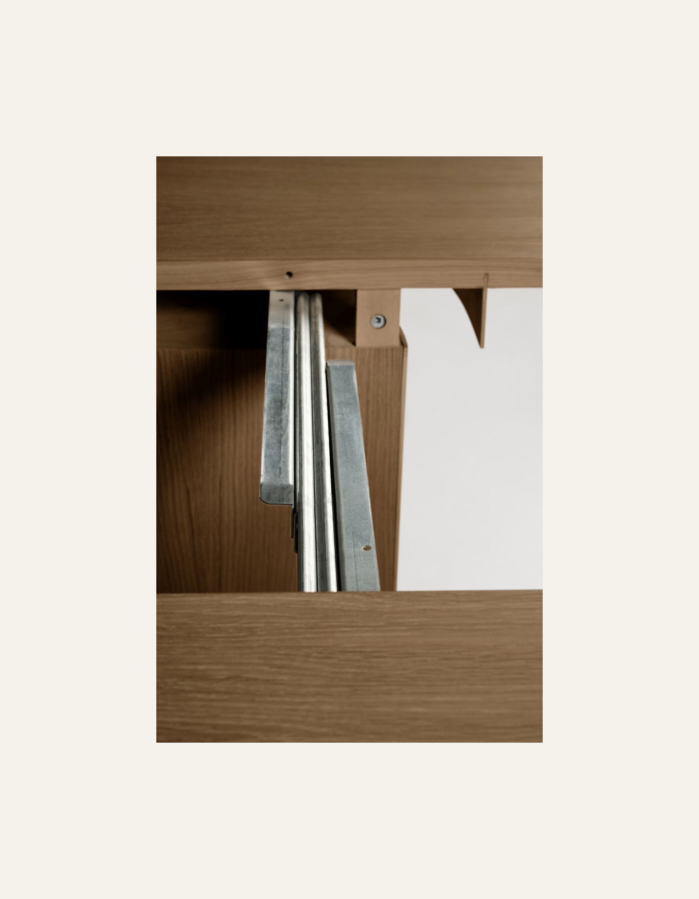 Ruokapöytä ruskea - 4