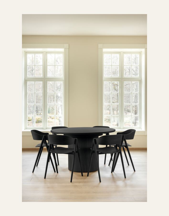 Ruokapöytä musta - 4