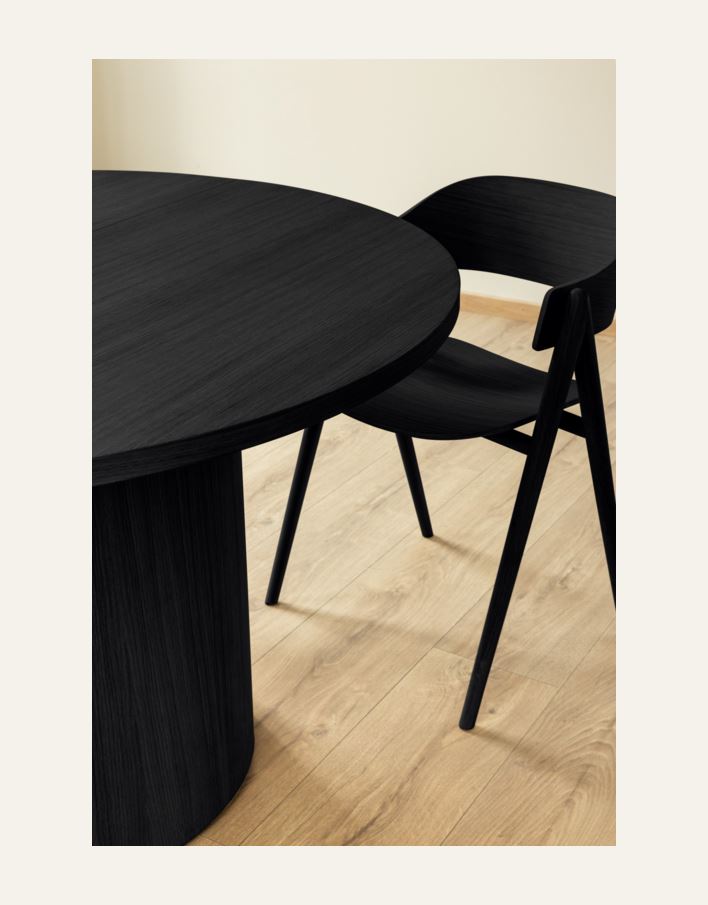 Ruokapöytä musta - 8