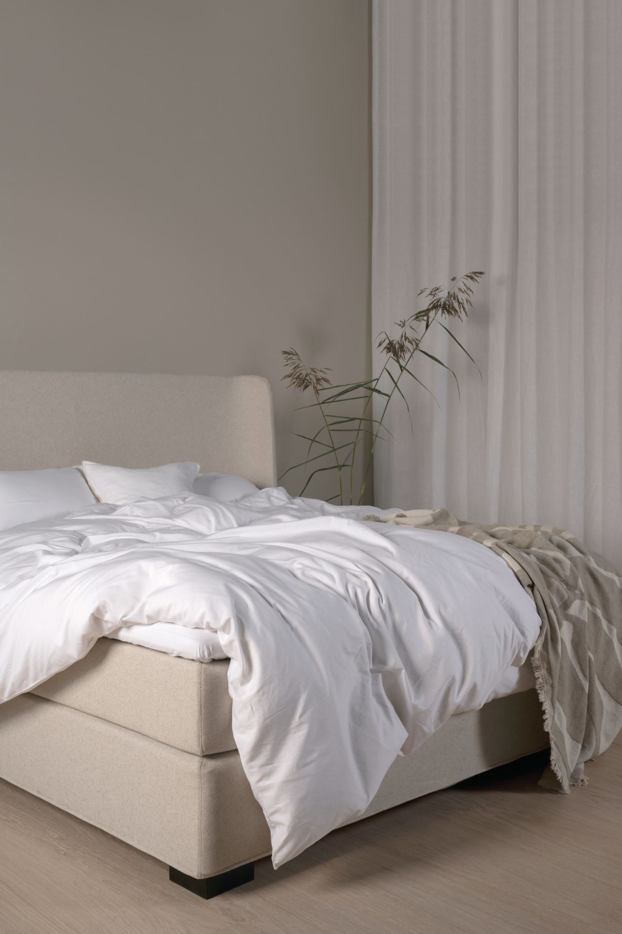 Sängynpääty luonnonväri - 2