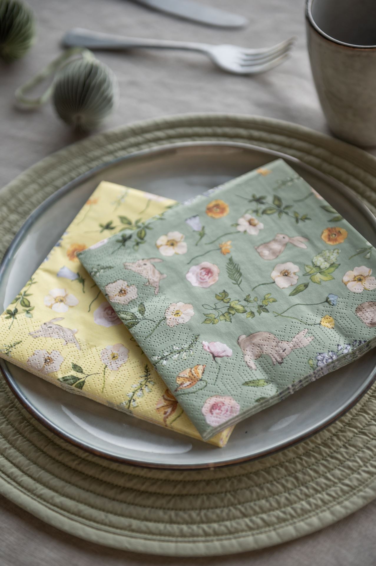 Paperiservetit moniväri/keltainen - 3