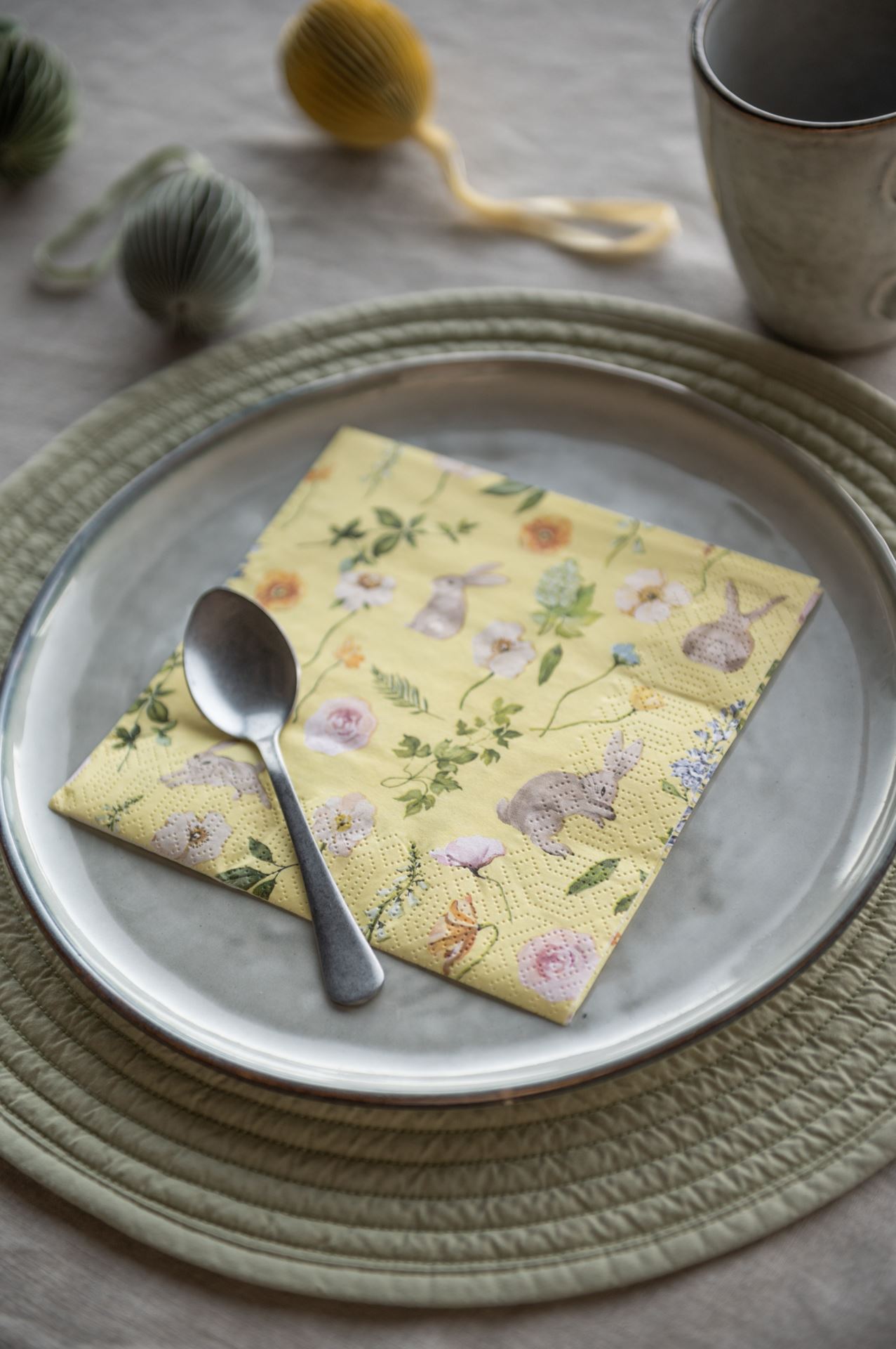 Paperiservetit moniväri/keltainen - 2