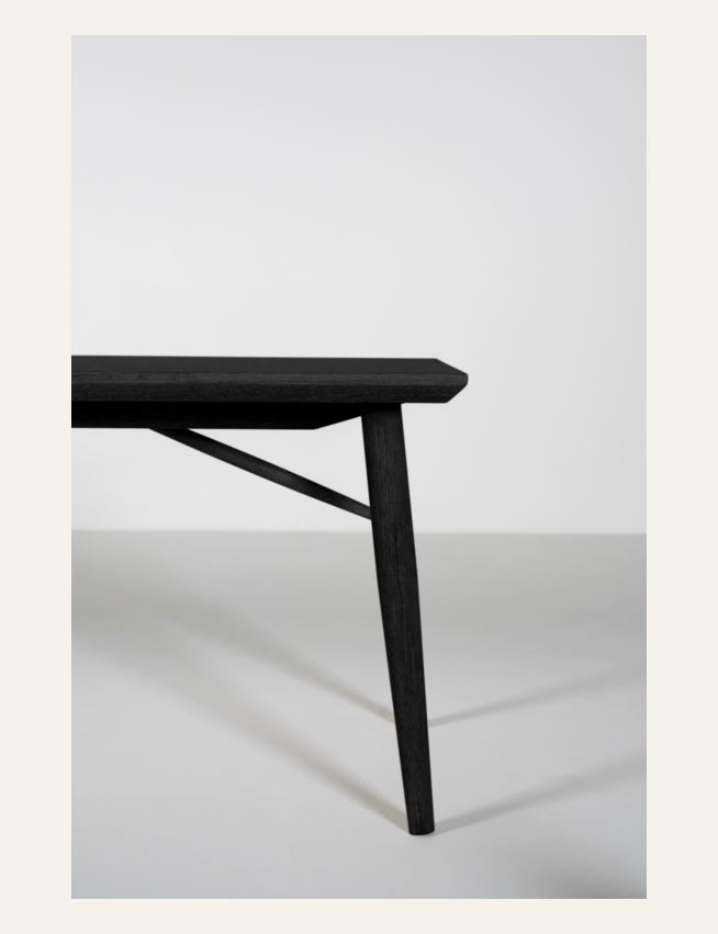 Ruokapöydän penkki musta - 2