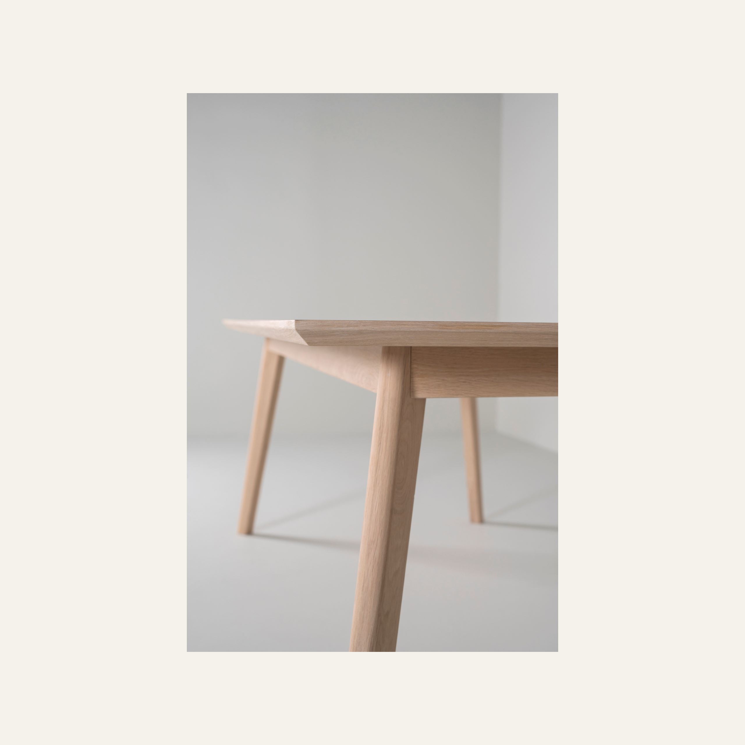 Ruokapöytä luonnonväri - 3