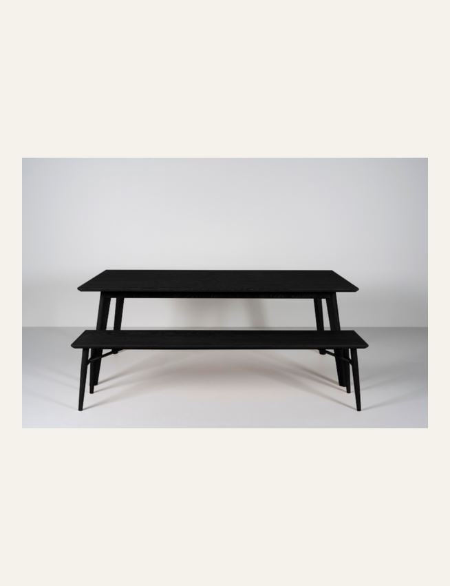 Ruokapöytä musta - 2