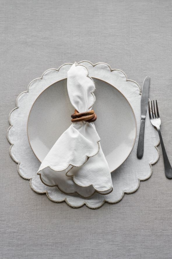 Lautasliina valkoinen - 3