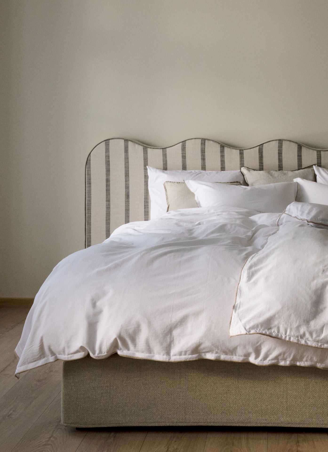 Sängynpääty moniväri/beige - 3