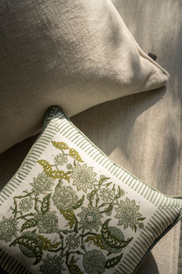 Koristetyynynpäällinen vaalean beige - 2