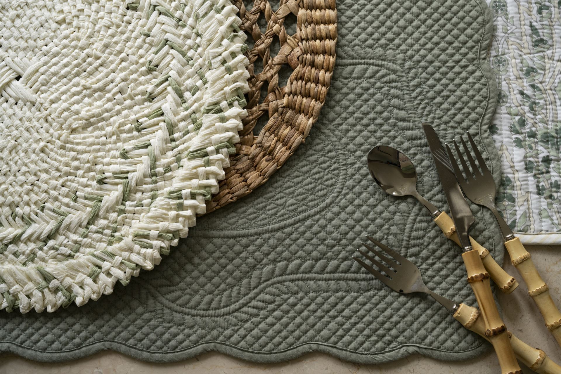 Tabletti vaaleanvihreä - 2